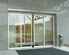 surgulu-otomatik-kapi