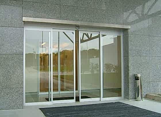 surgulu-otomatik-kapi